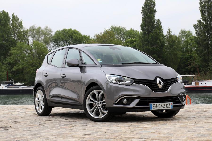  Renault Scenic (J9) 2016 года  (фото 31 из 57)
